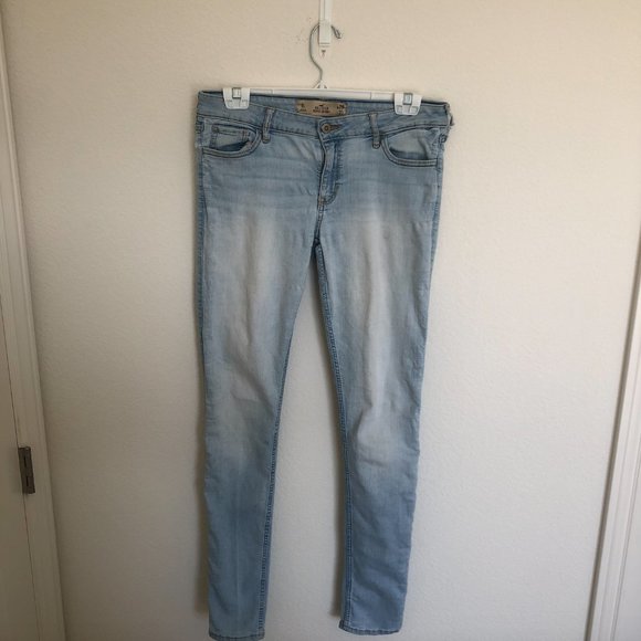 size 9 hollister jeans